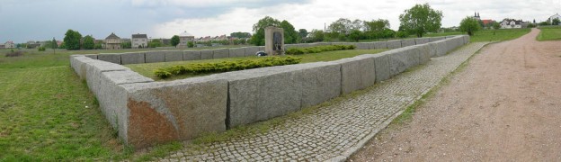 Le mémorial du pogrom de Jedwabne - The memorial of the pogrom o